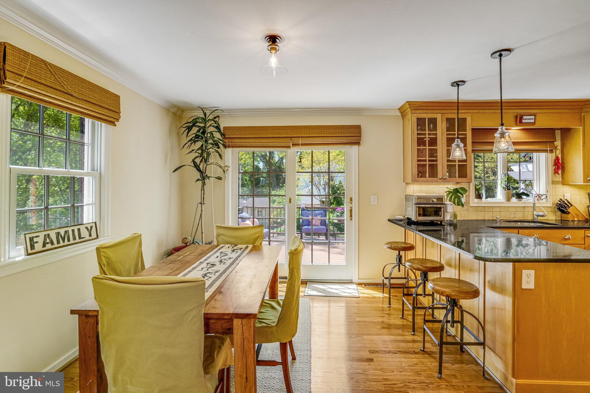 BUCKNELL MANOR - Residential