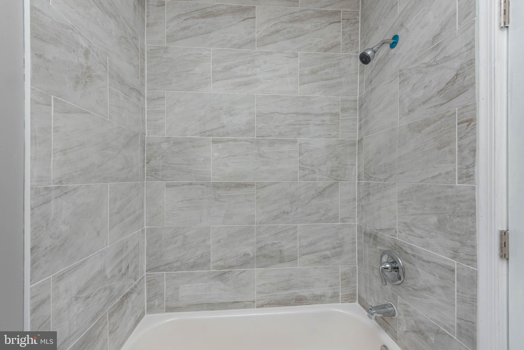 HARWOOD - Residential