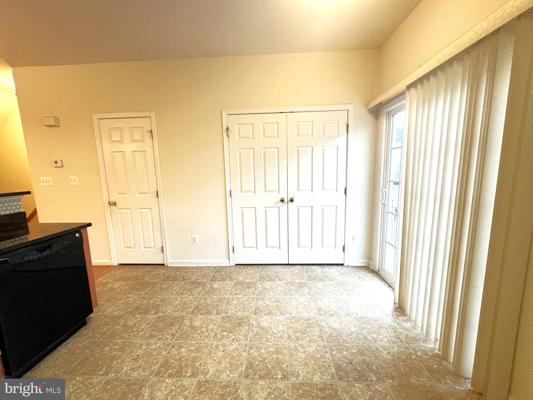 AMBERLEA AT SOUTH RIDING - Residential Lease