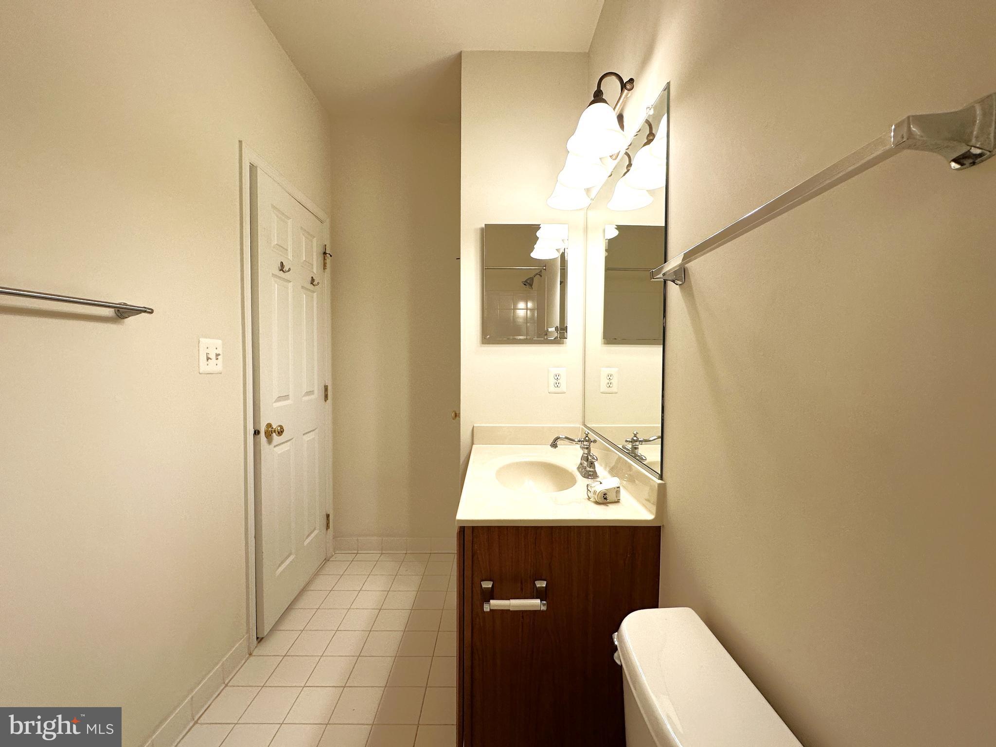 AMBERLEA AT SOUTH RIDING - Residential Lease