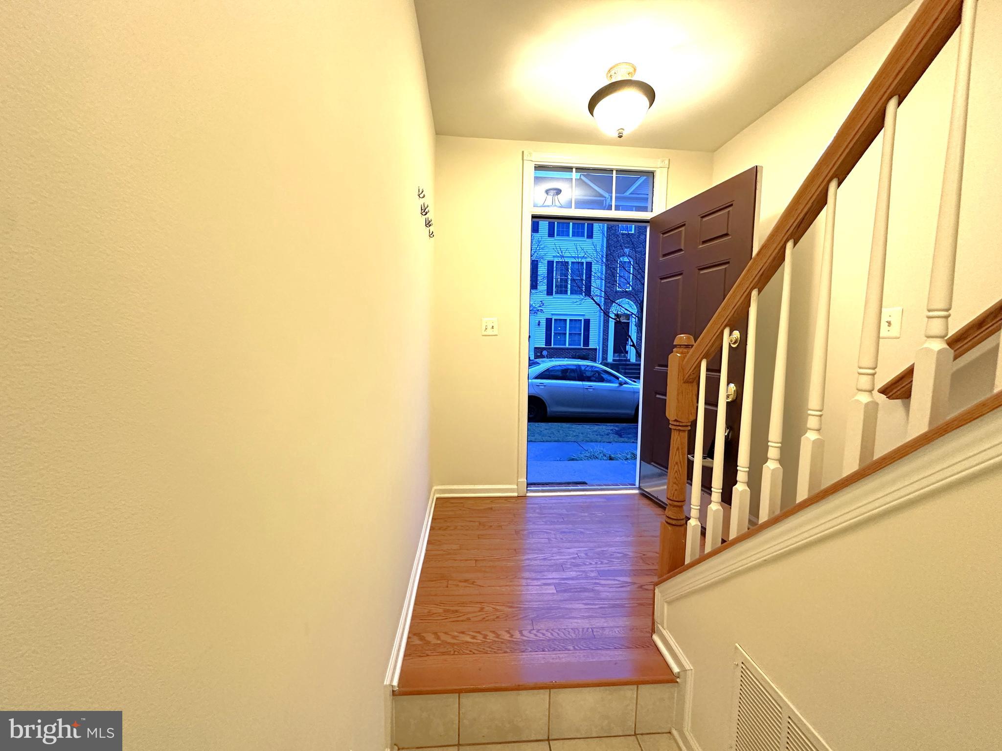 AMBERLEA AT SOUTH RIDING - Residential Lease