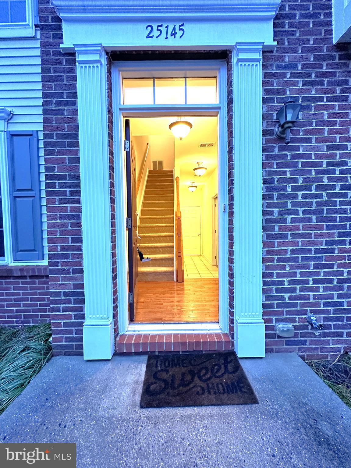 AMBERLEA AT SOUTH RIDING - Residential Lease