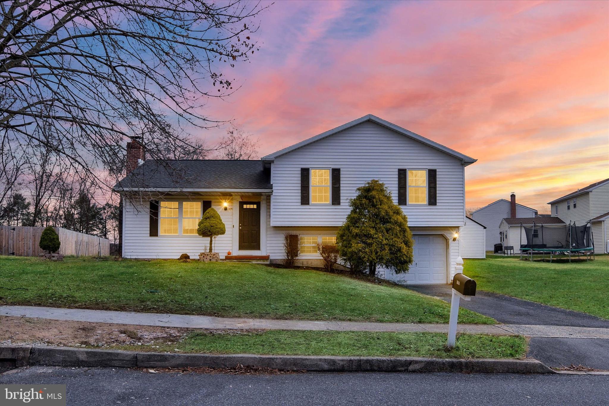 DEER PATH WOODS - Residential