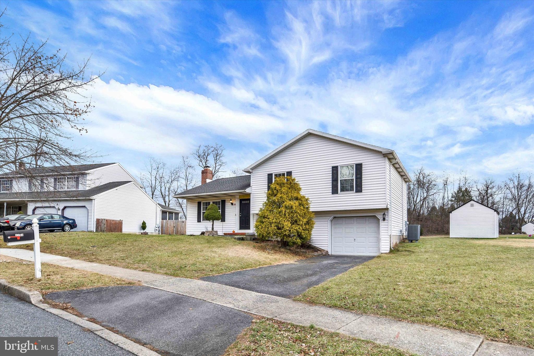 DEER PATH WOODS - Residential