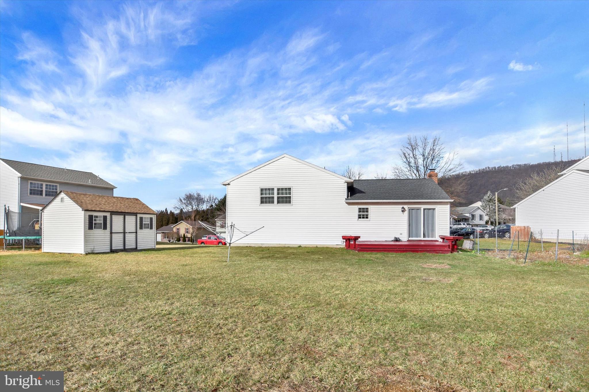 DEER PATH WOODS - Residential