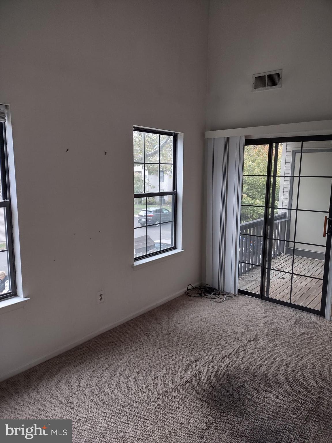 HAMPTON GREENS - Residential