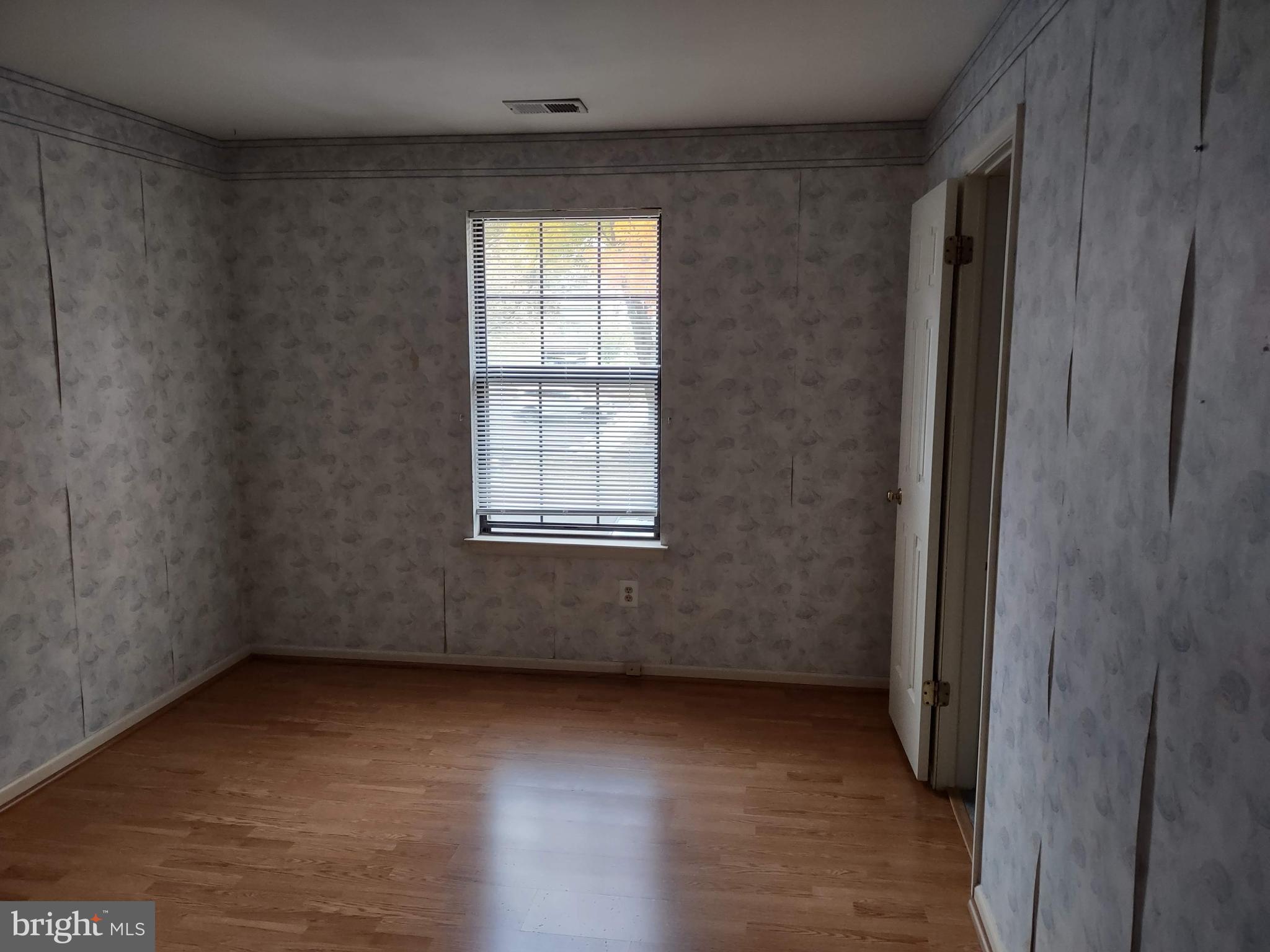 HAMPTON GREENS - Residential