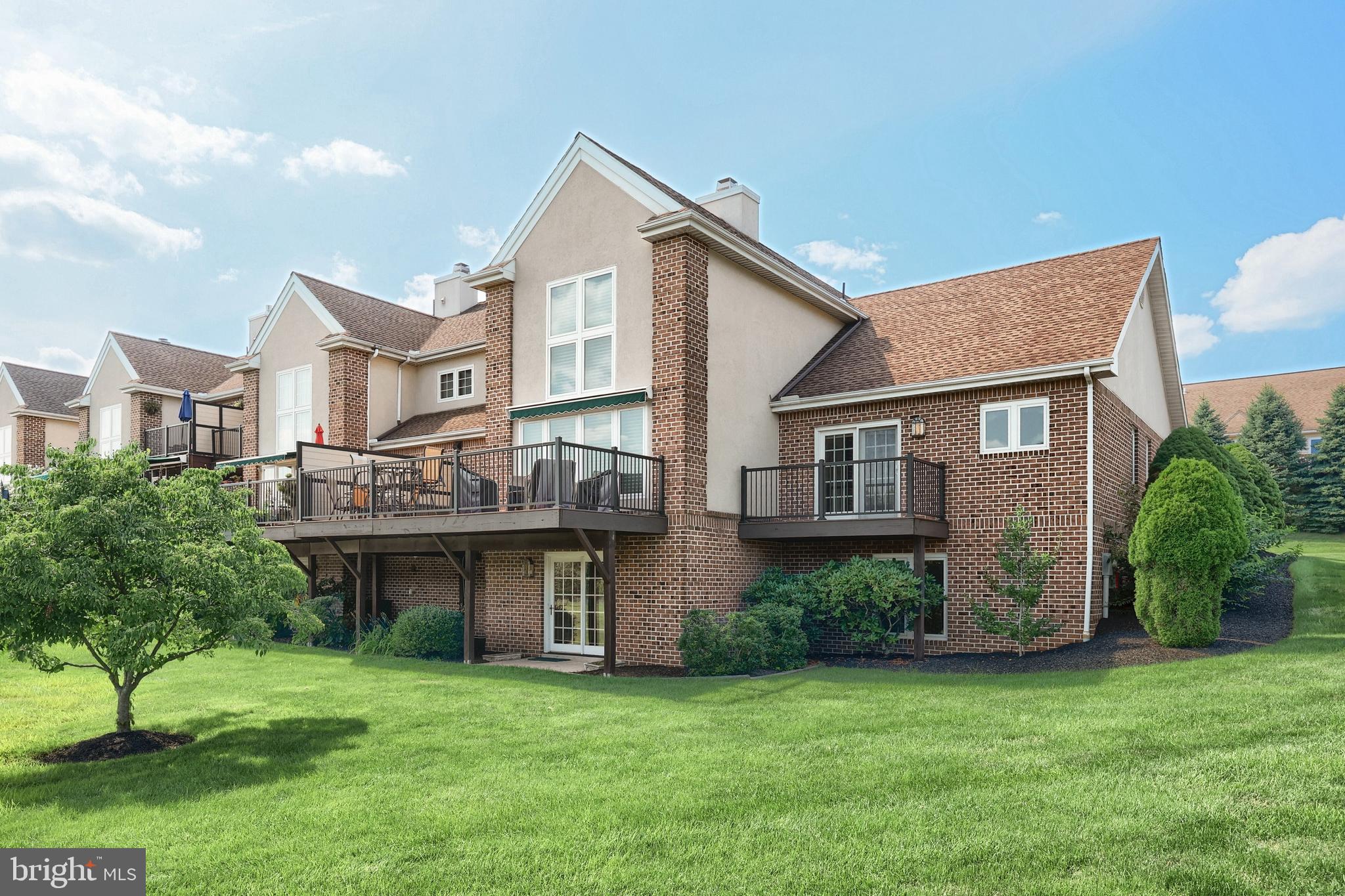 2764 FAIRWAY DRIVE 2764