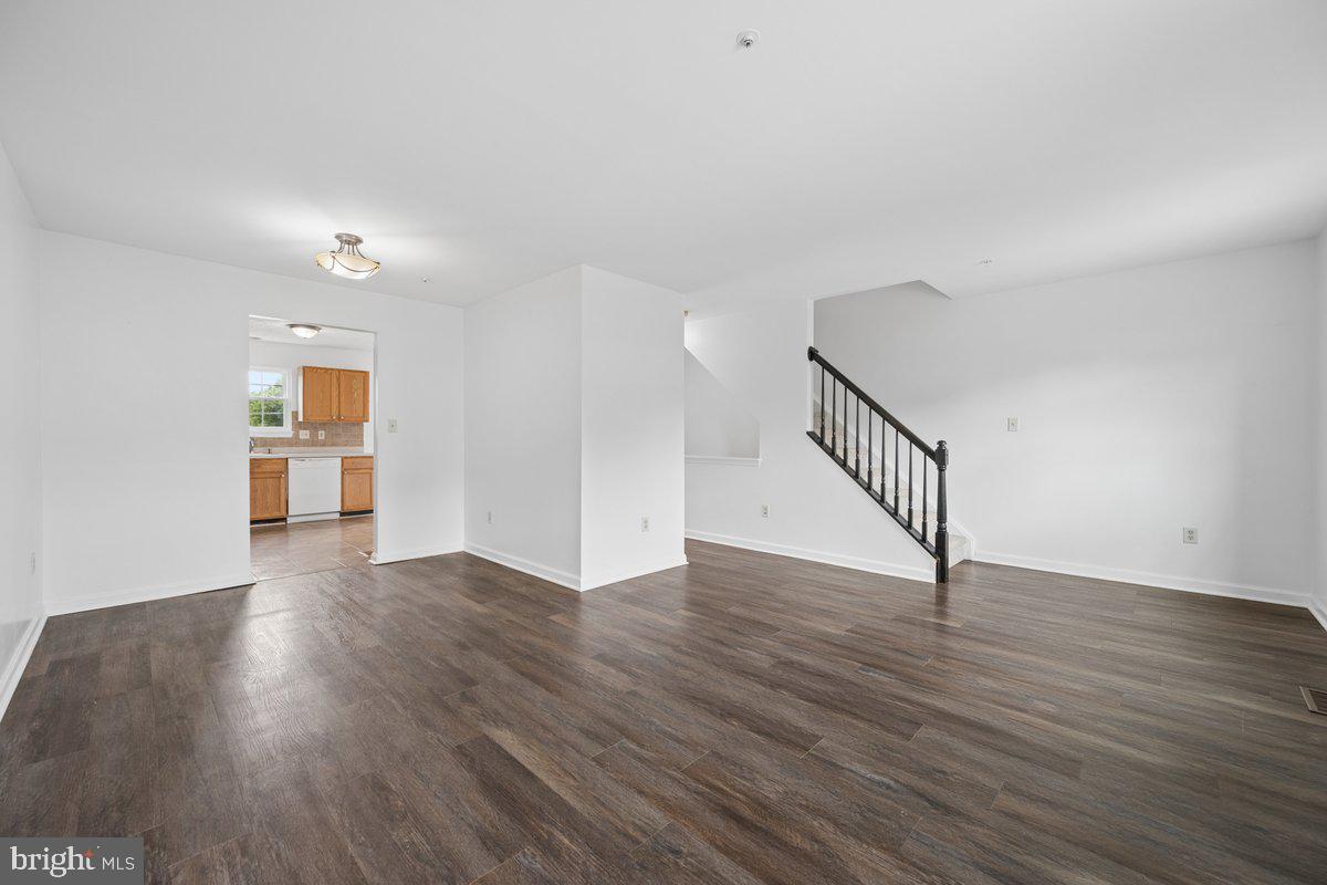 20328 KELLYS LANE