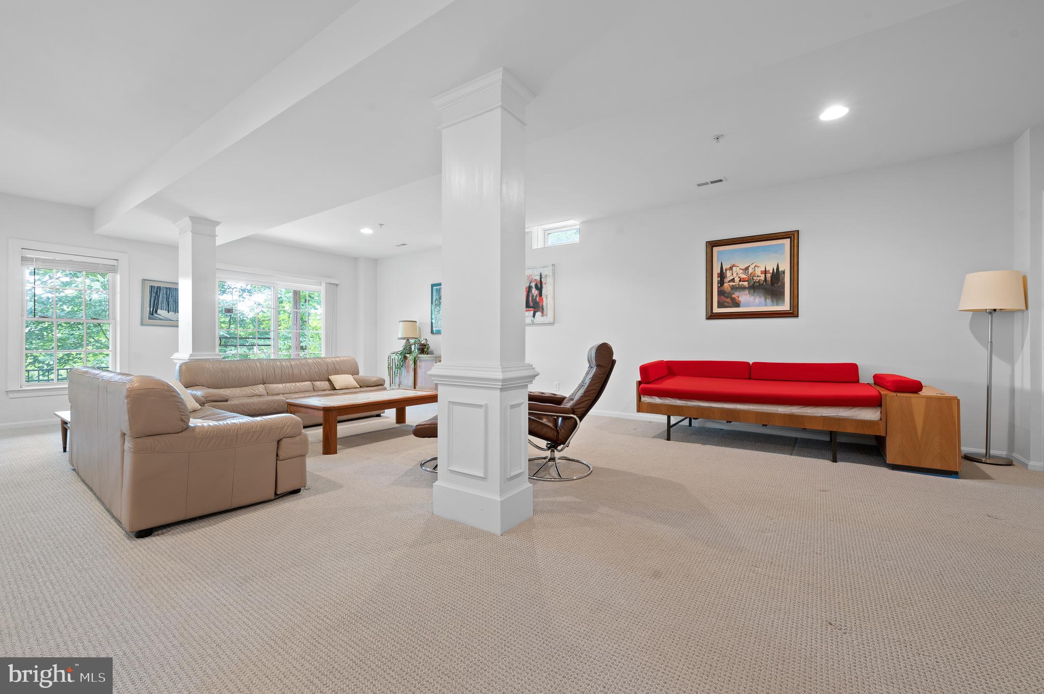 SPRINGTON POINTE WOODS - Residential