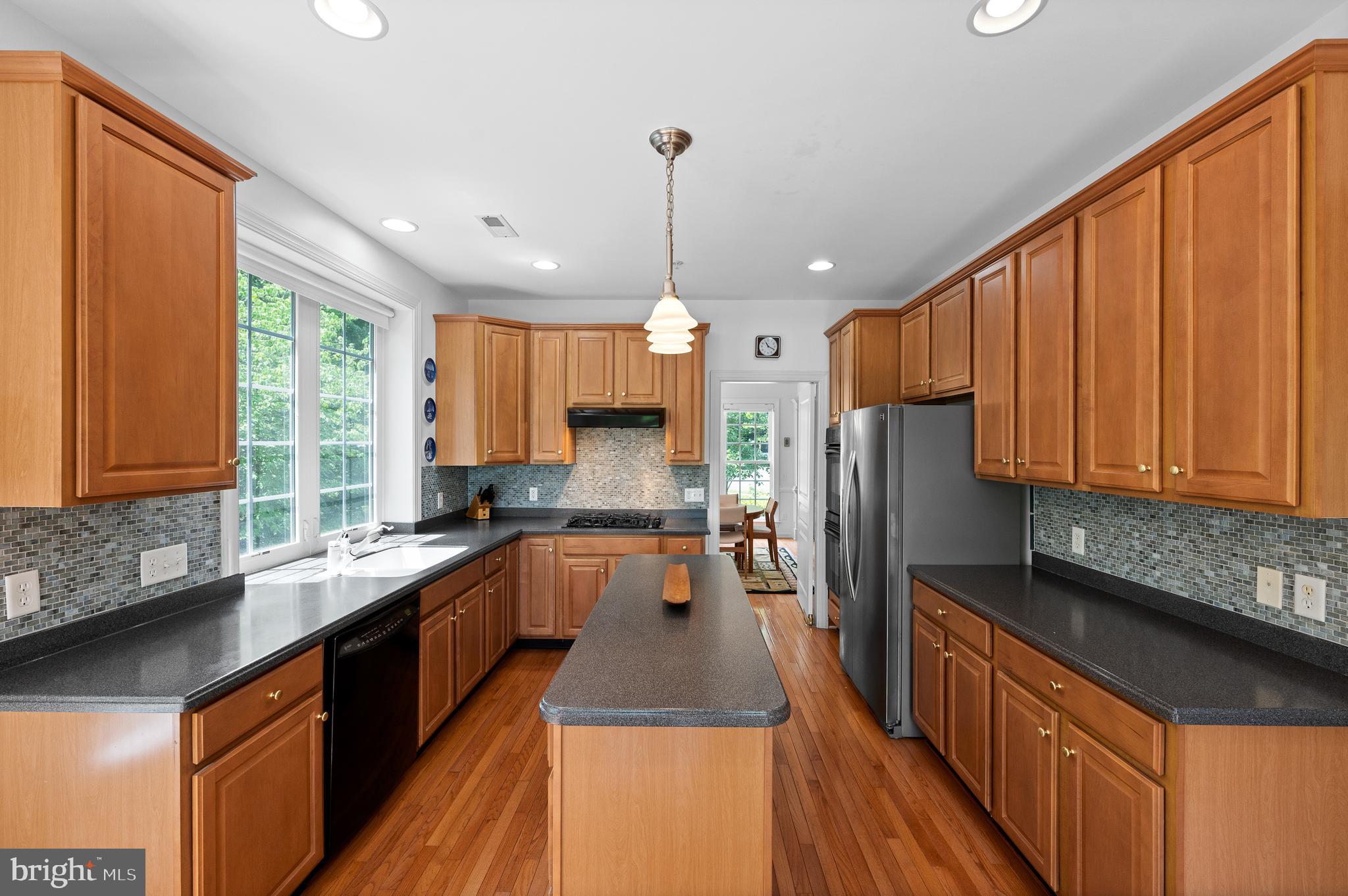 SPRINGTON POINTE WOODS - Residential