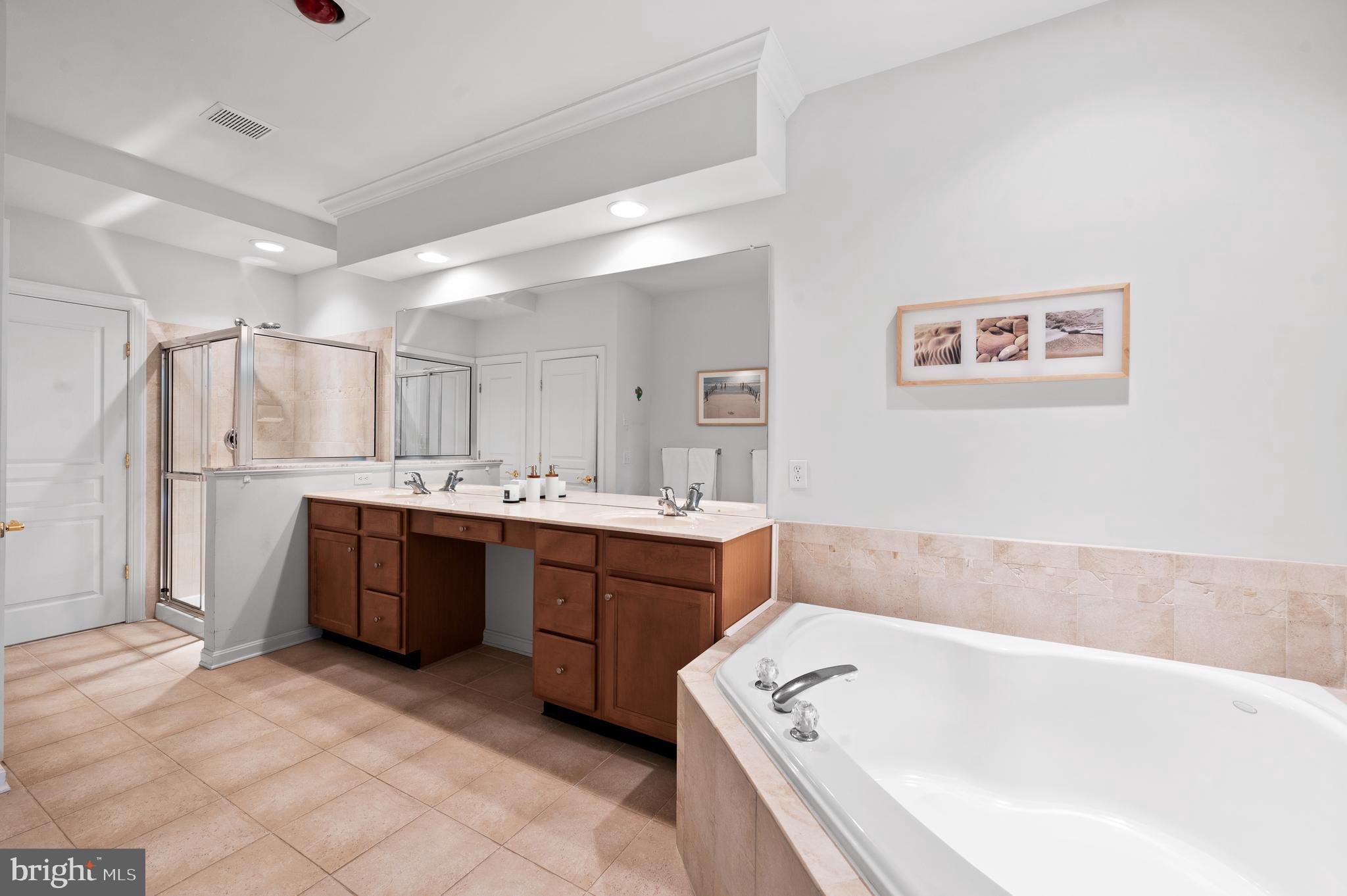 SPRINGTON POINTE WOODS - Residential