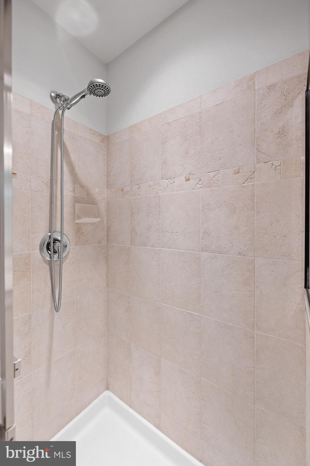 SPRINGTON POINTE WOODS - Residential