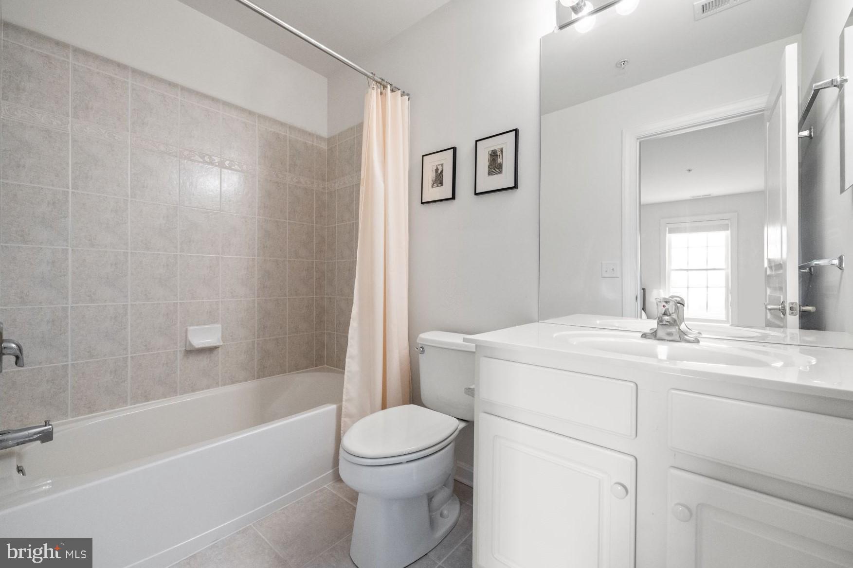 SPRINGTON POINTE WOODS - Residential