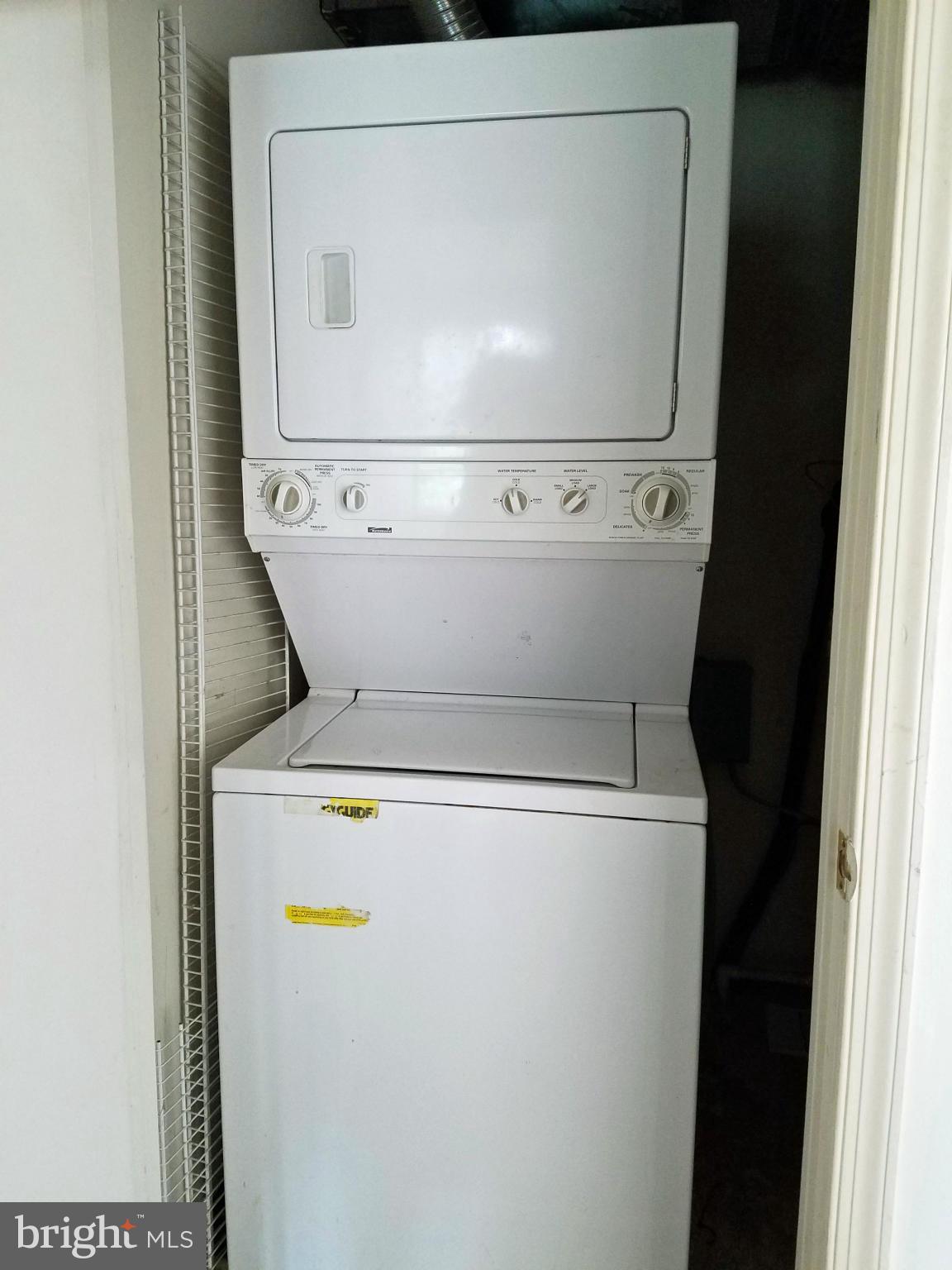 LAUREL LAKES - Residential Lease