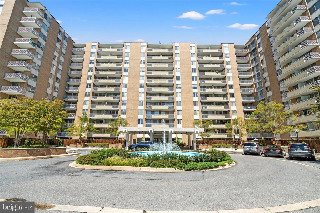 3001 Veazey Terrace NW Unit 104, Washington, DC 20008