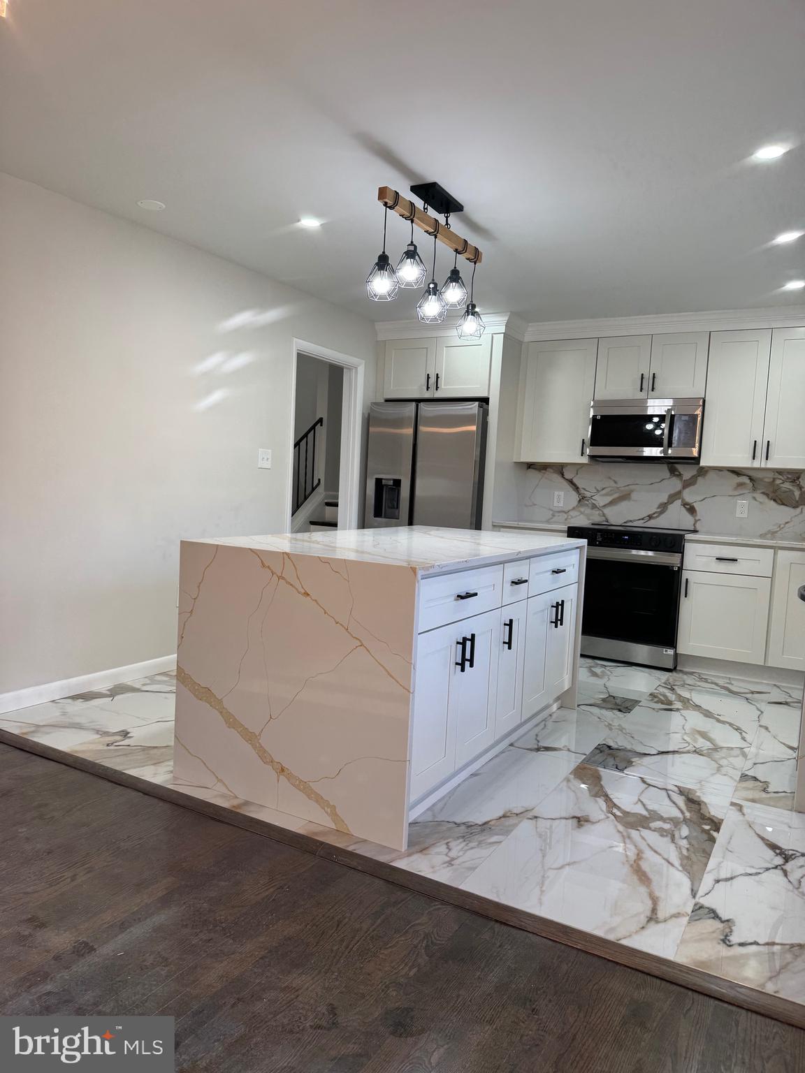 YACHT HAVEN ESTATES - Residential