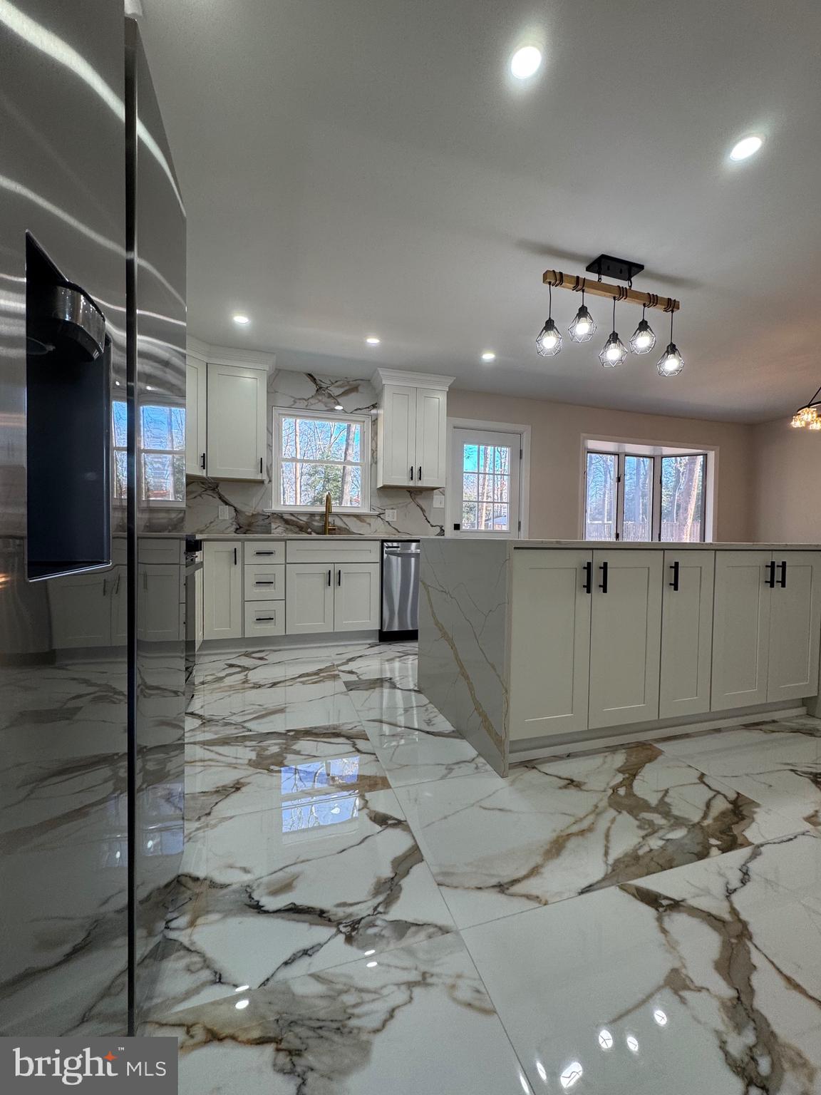 YACHT HAVEN ESTATES - Residential