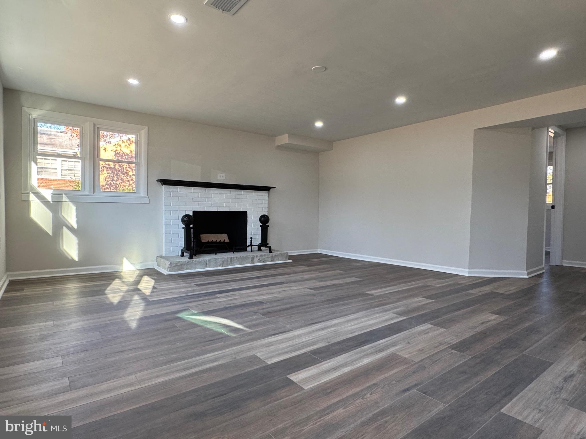 YACHT HAVEN ESTATES - Residential