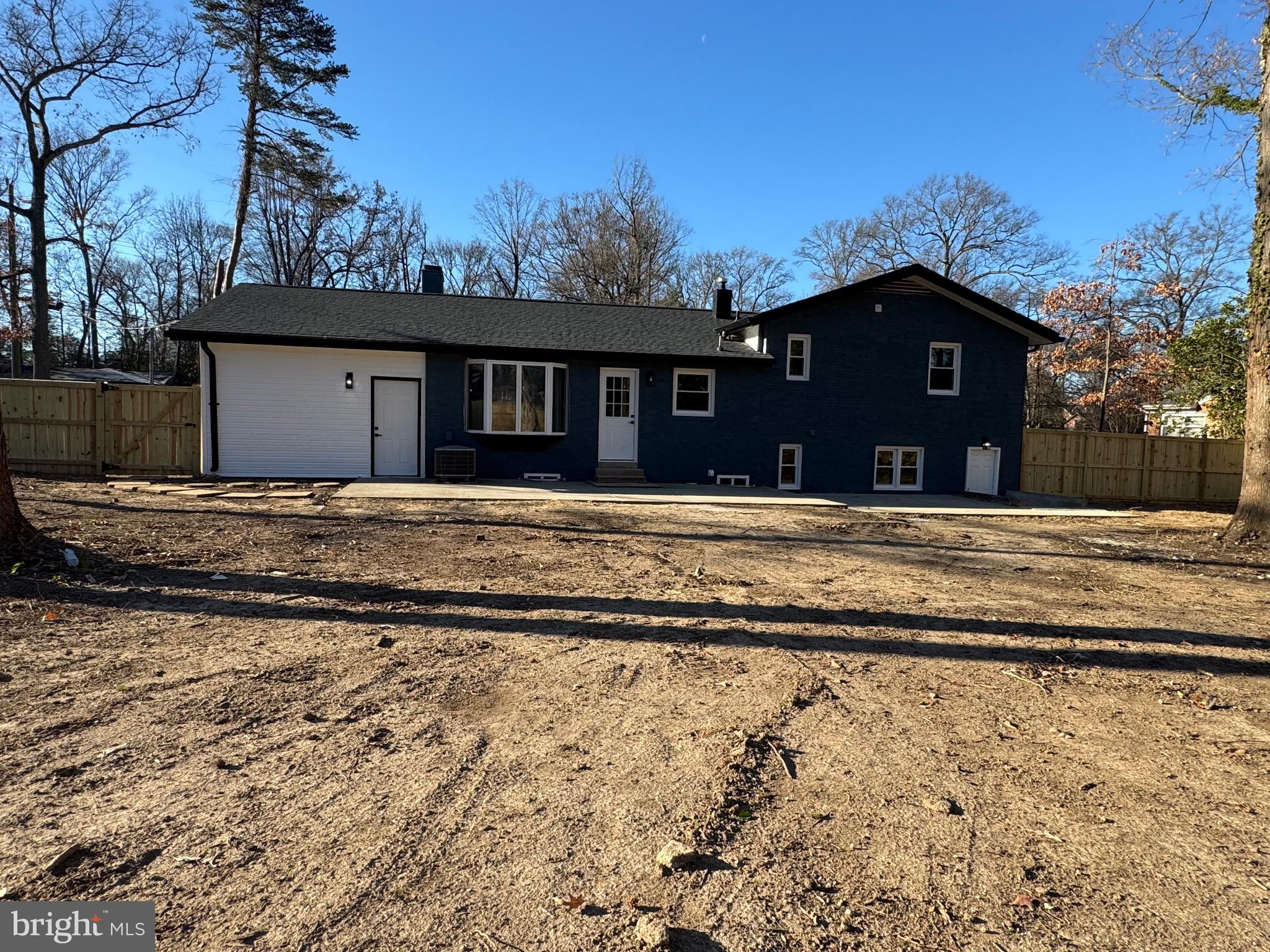 YACHT HAVEN ESTATES - Residential