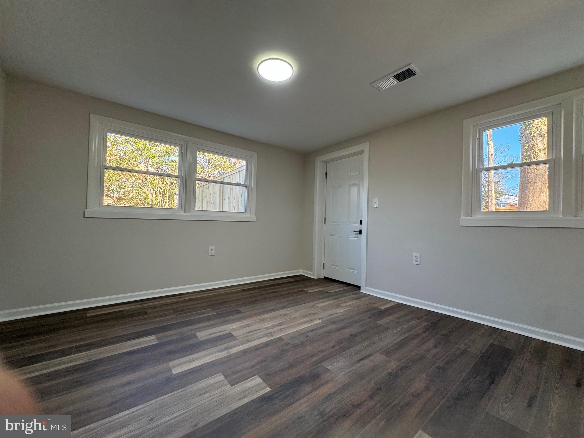 YACHT HAVEN ESTATES - Residential