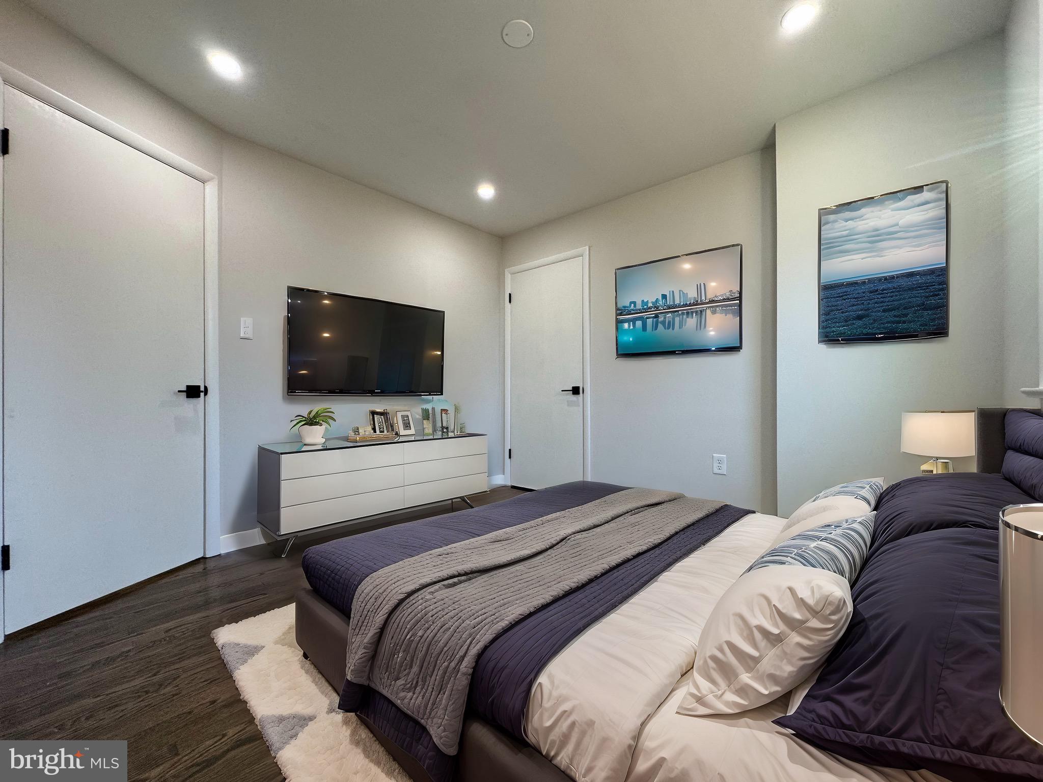 YACHT HAVEN ESTATES - Residential