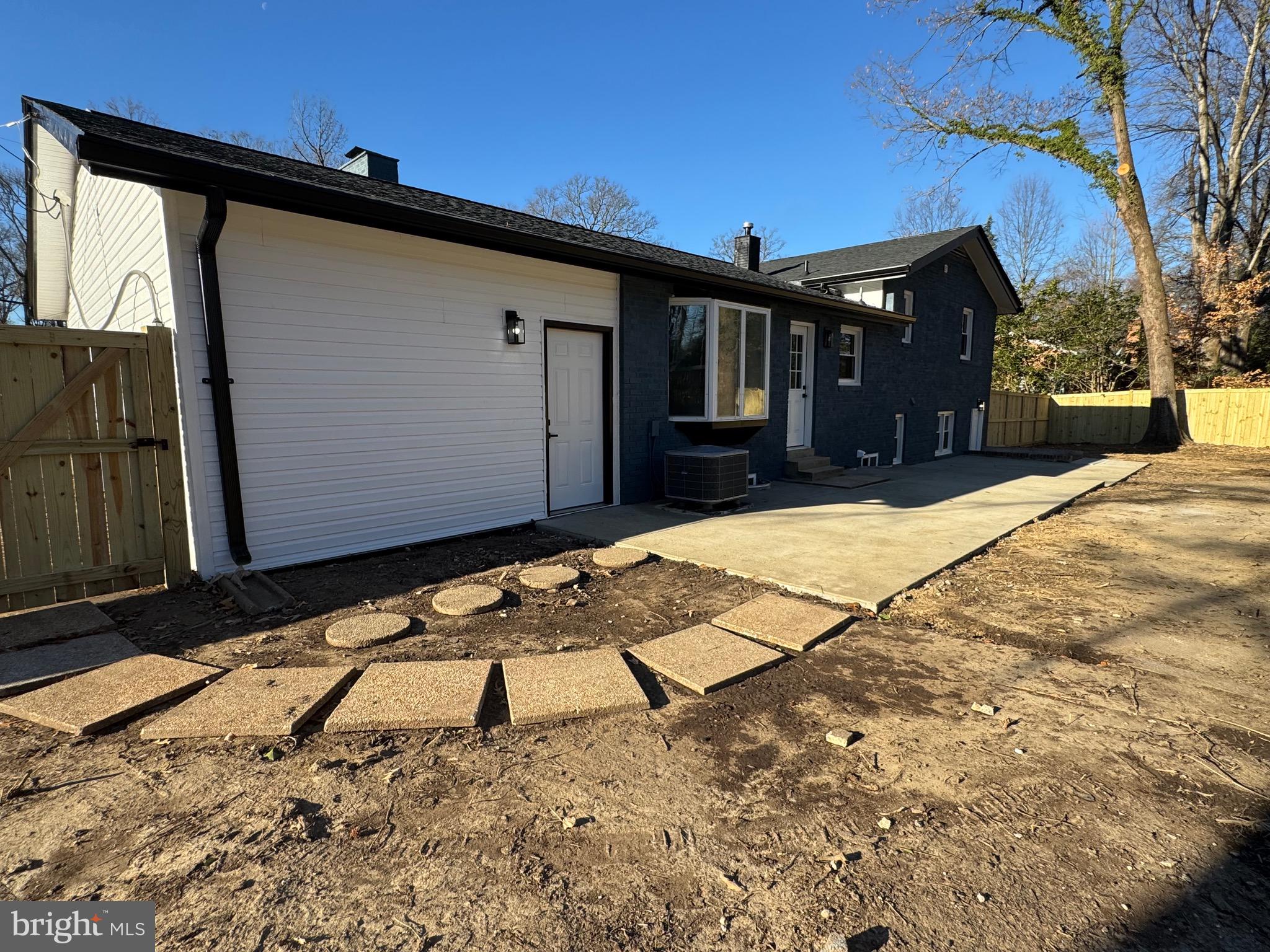 YACHT HAVEN ESTATES - Residential