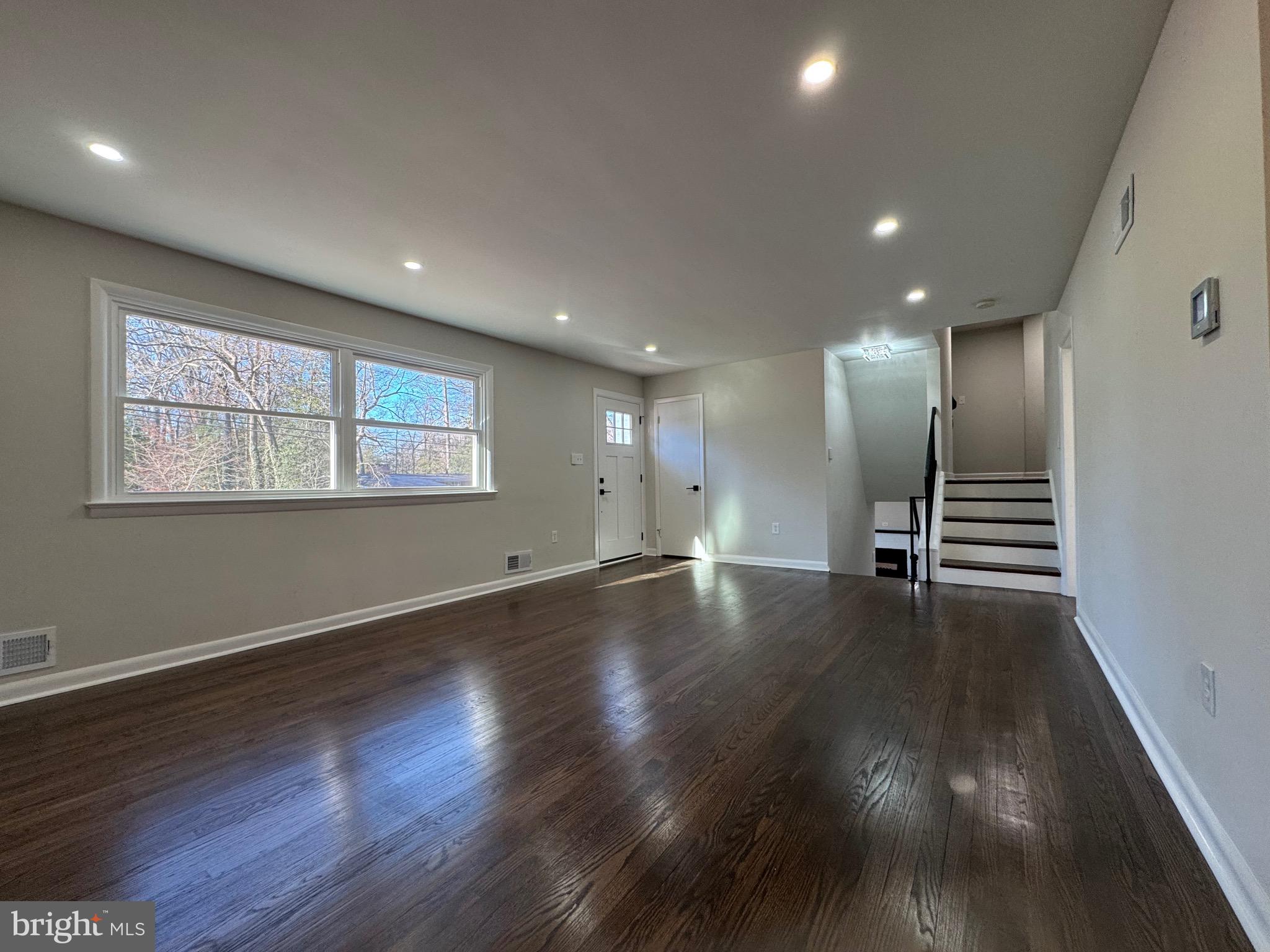 YACHT HAVEN ESTATES - Residential