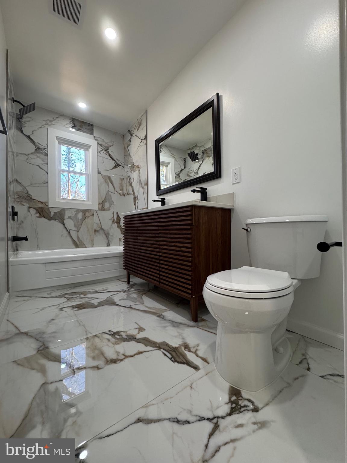 YACHT HAVEN ESTATES - Residential