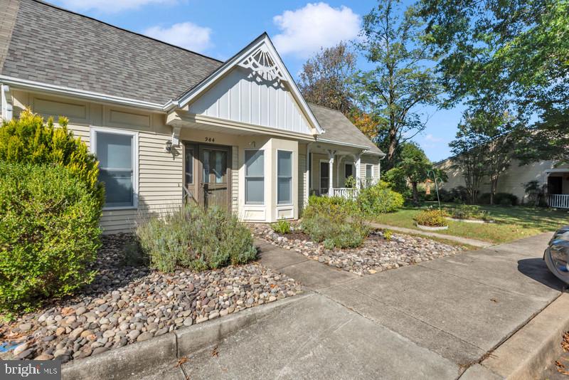 HERITAGE HARBOUR - Residential Lease