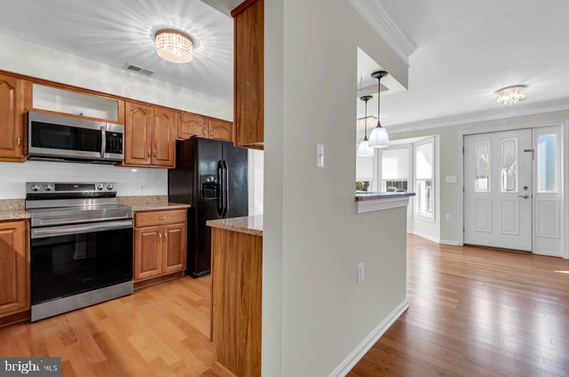 HERITAGE HARBOUR - Residential Lease