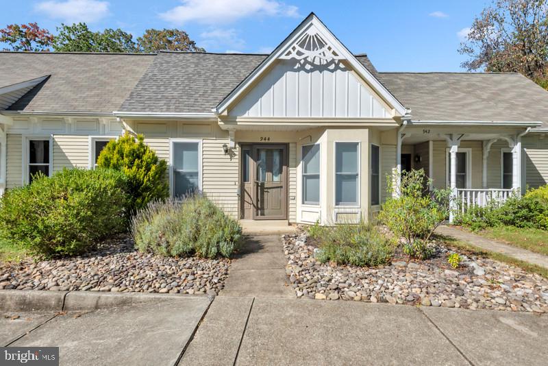 HERITAGE HARBOUR - Residential Lease