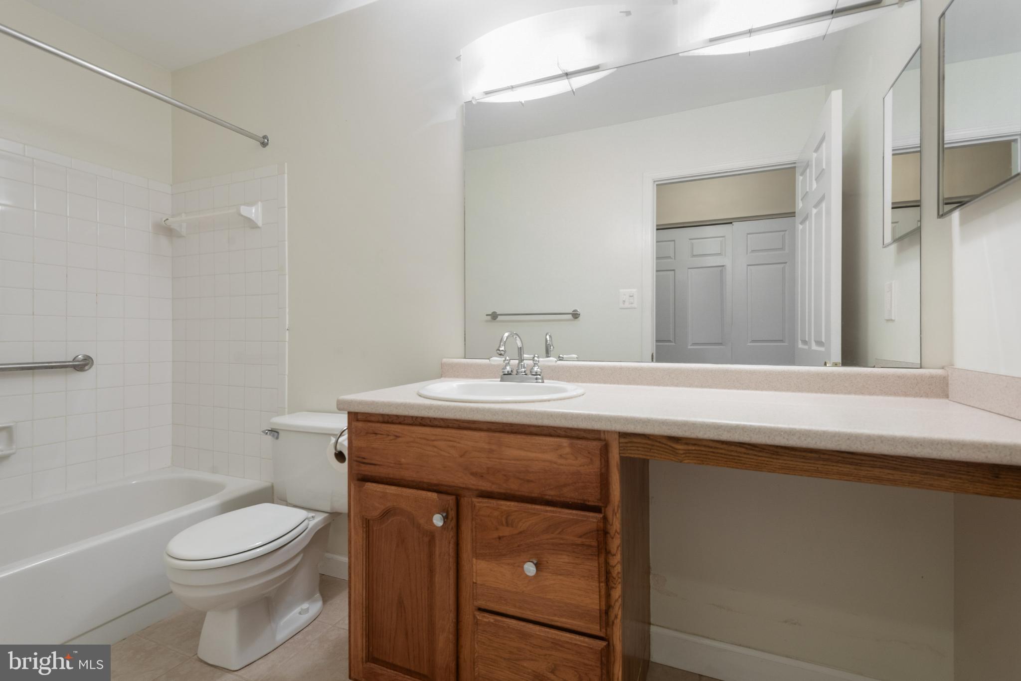 HERITAGE HARBOUR - Residential Lease