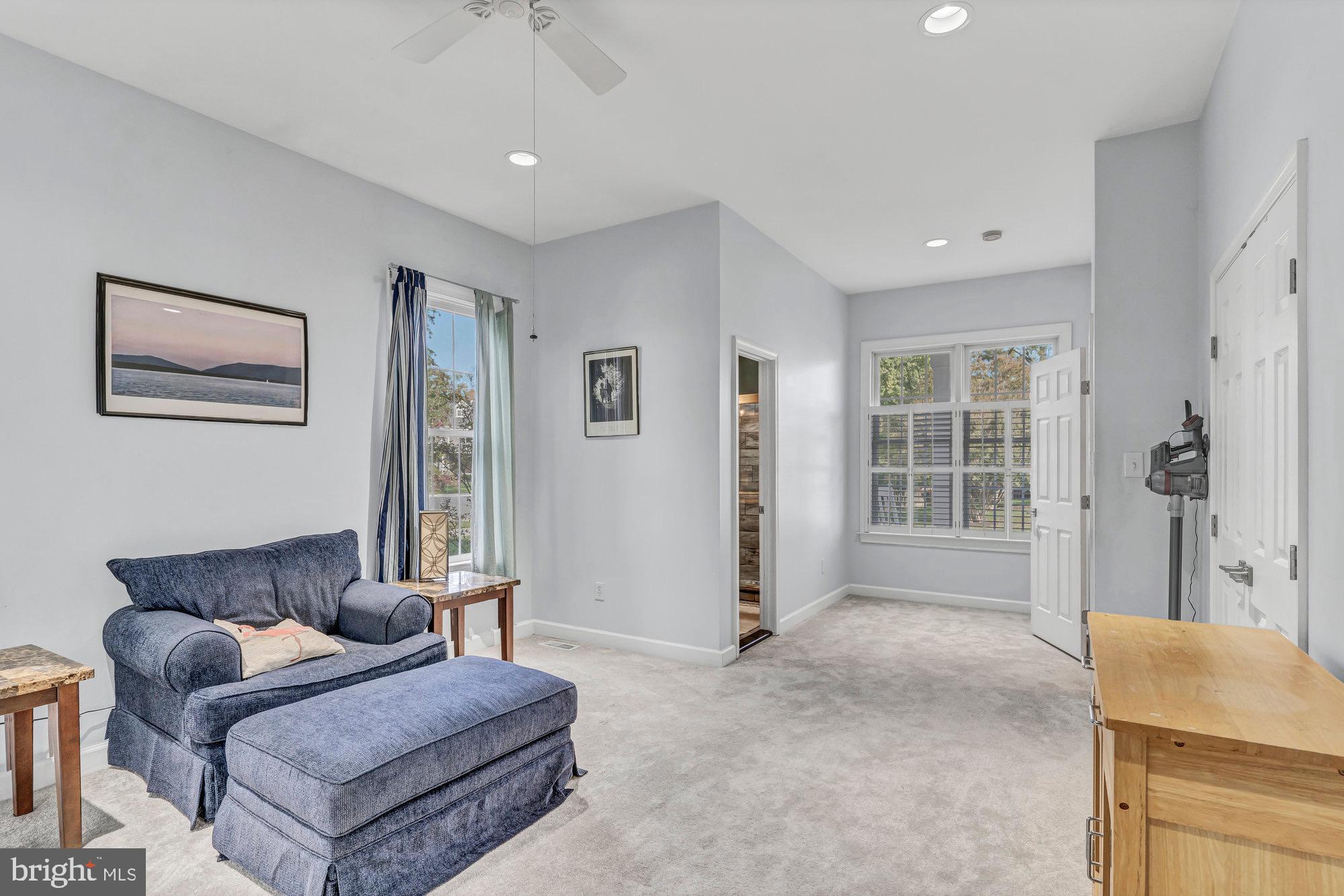 EAST VIENNA WOODS - Residential