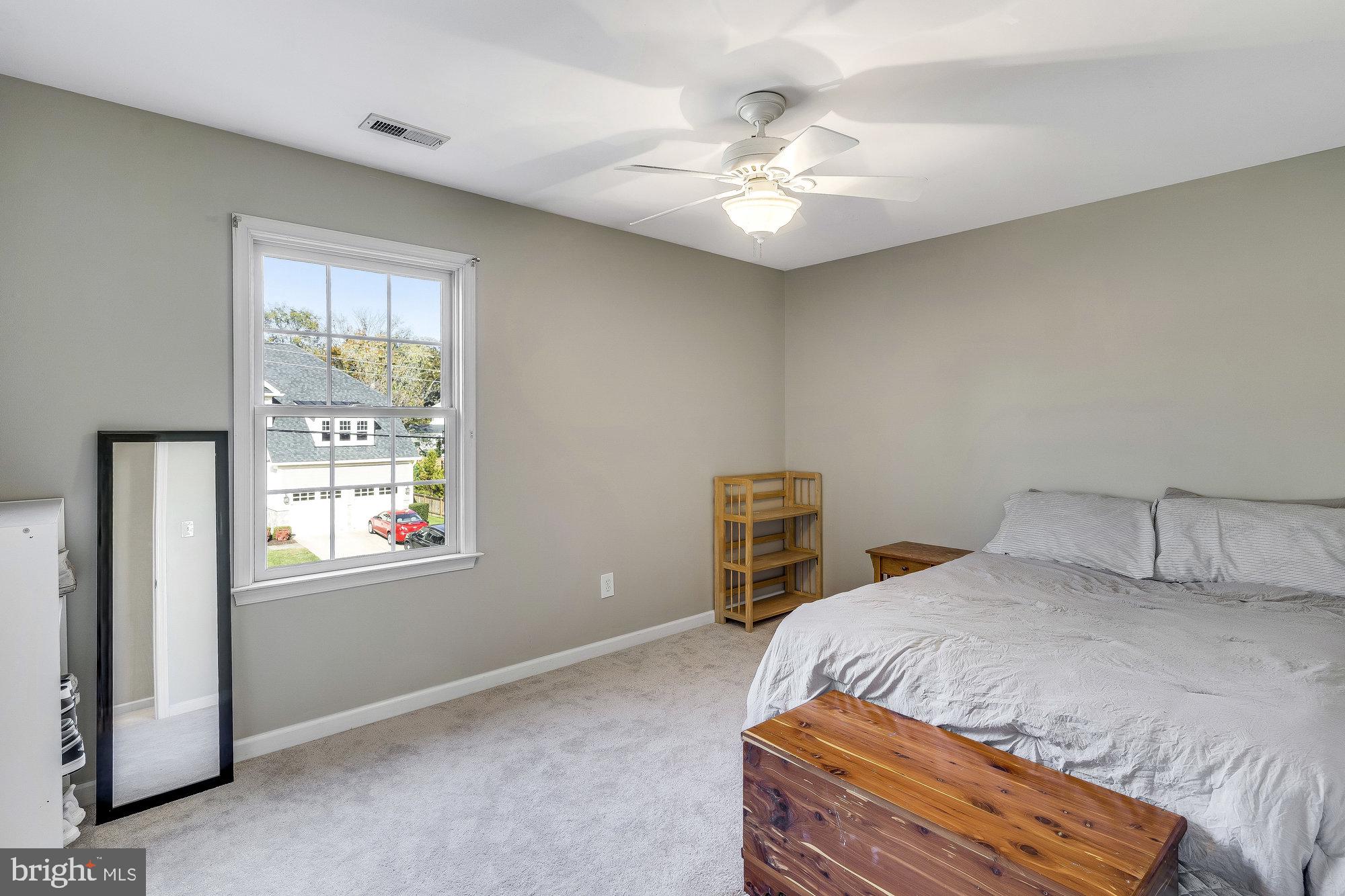 EAST VIENNA WOODS - Residential