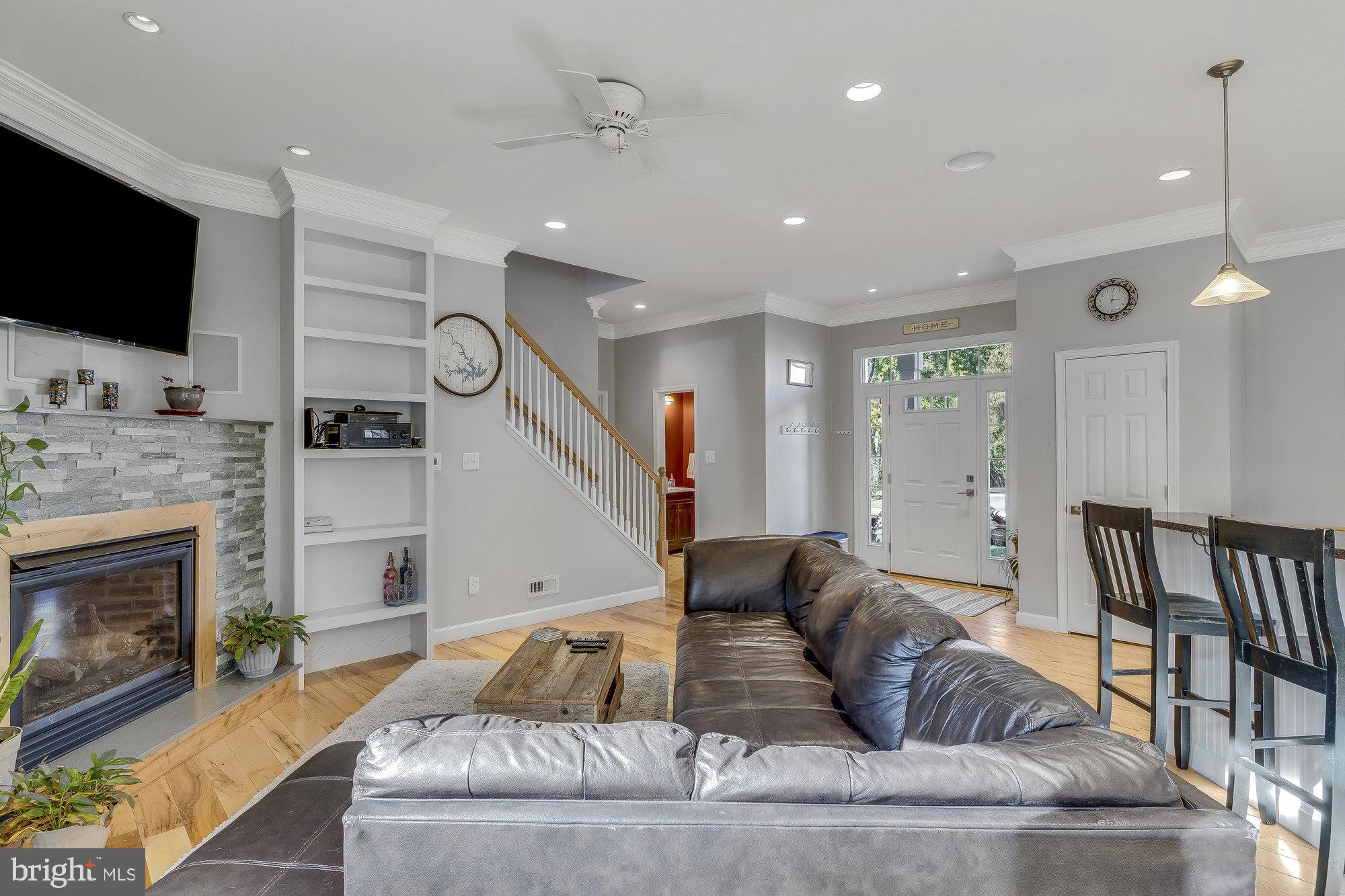 EAST VIENNA WOODS - Residential