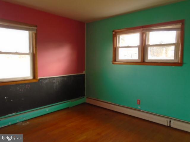 HAMPSTEAD - Residential