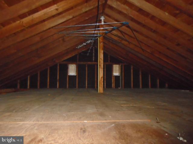 HAMPSTEAD - Residential