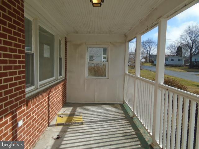 HAMPSTEAD - Residential