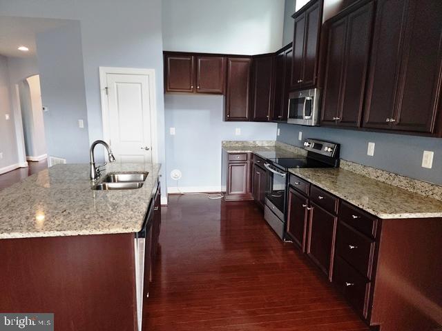 TWO RIVERS - Residential