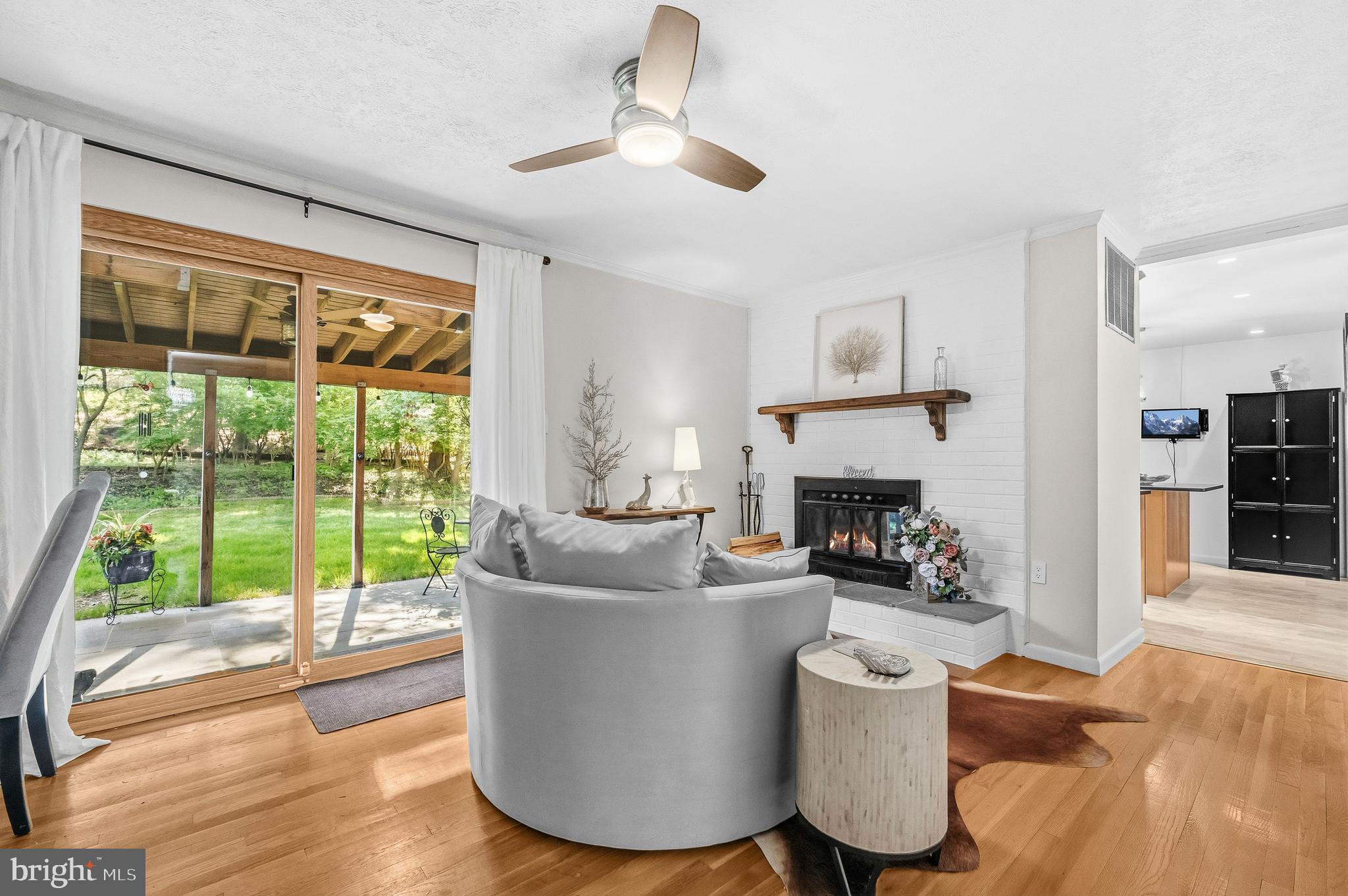 WILLIAMSBURG VILLAGE - Residential