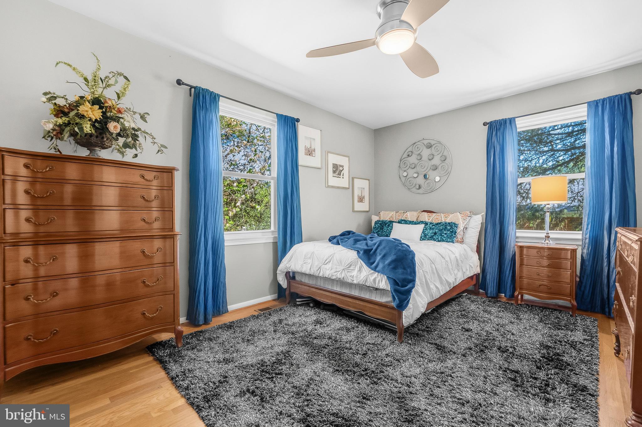 WILLIAMSBURG VILLAGE - Residential