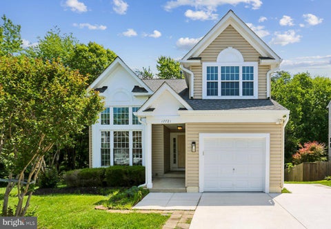 Photo of 17721 Silkcotton Way, GAITHERSBURG, MD 20877 (MLS # MDMC2239582)