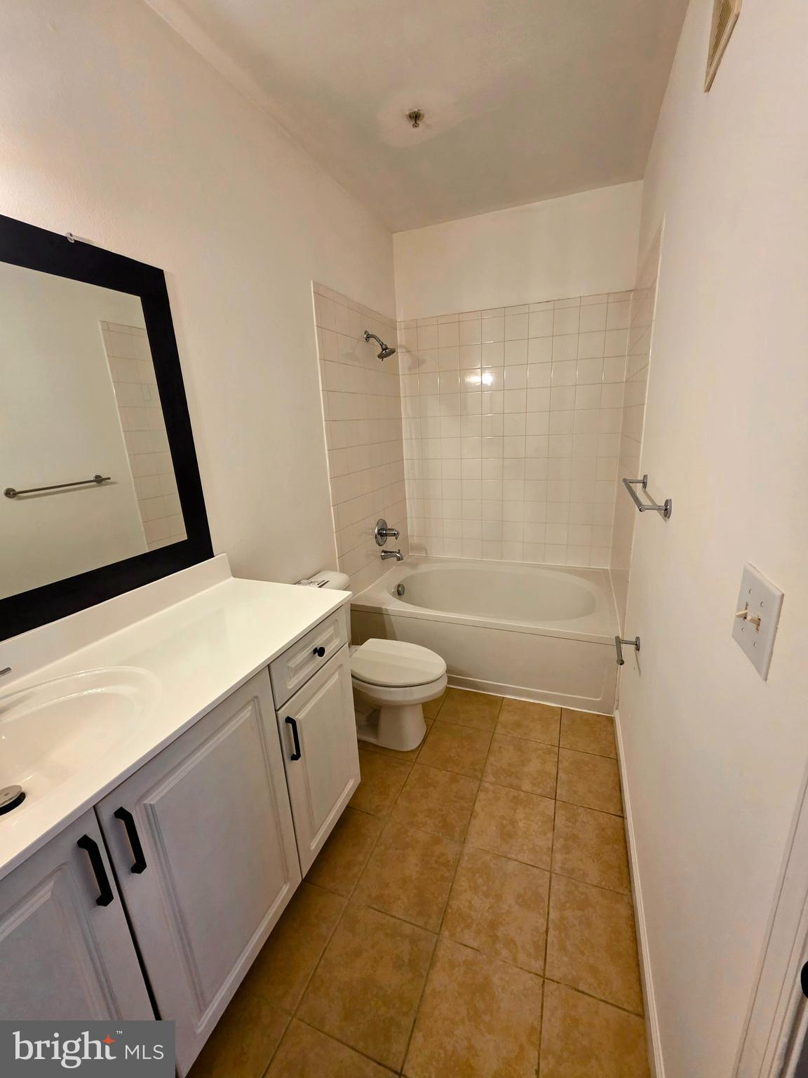 BRYSON AT WOODLAND PARK - Residential Lease