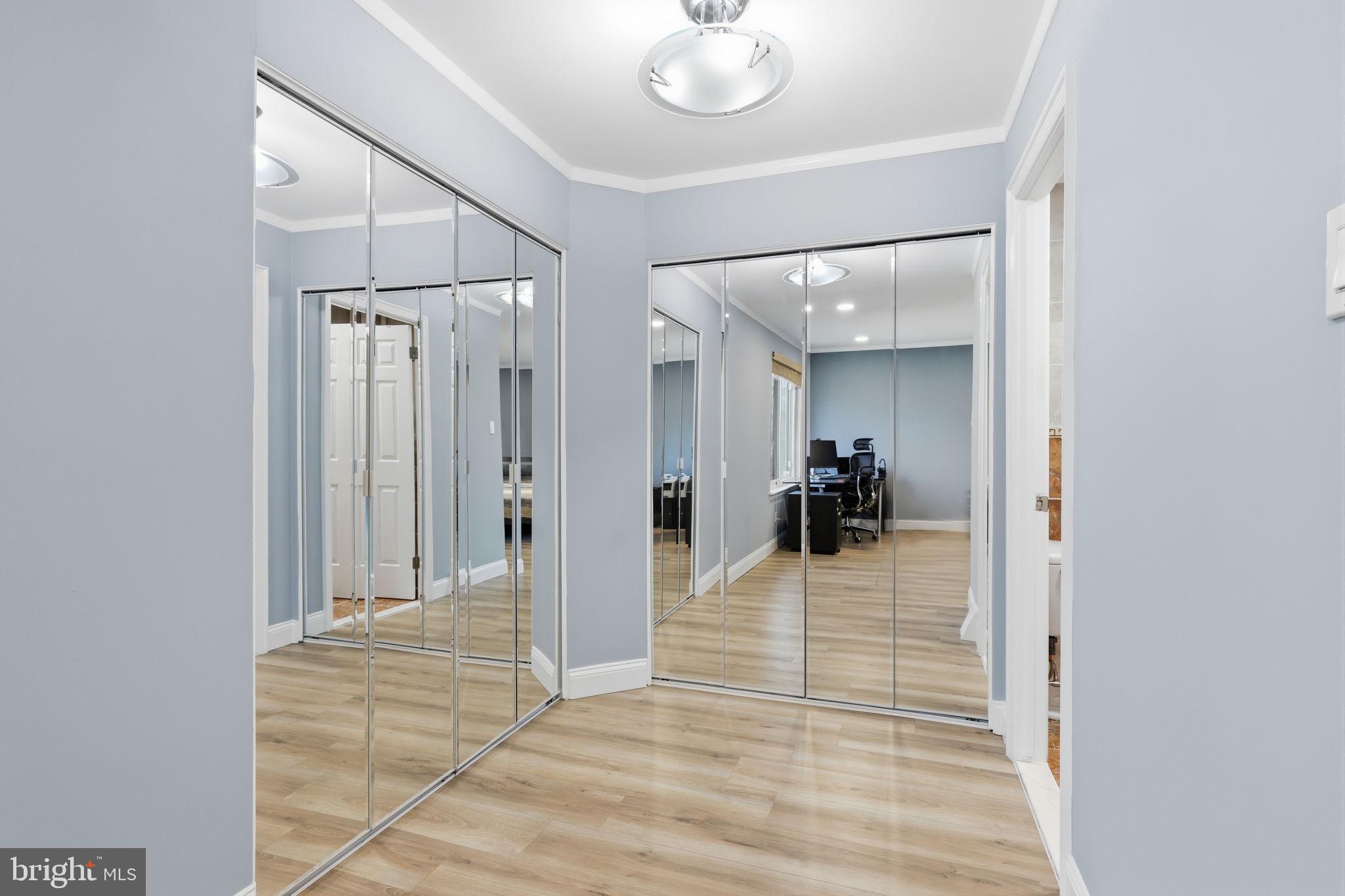 VILLAGE SHIRES - Residential