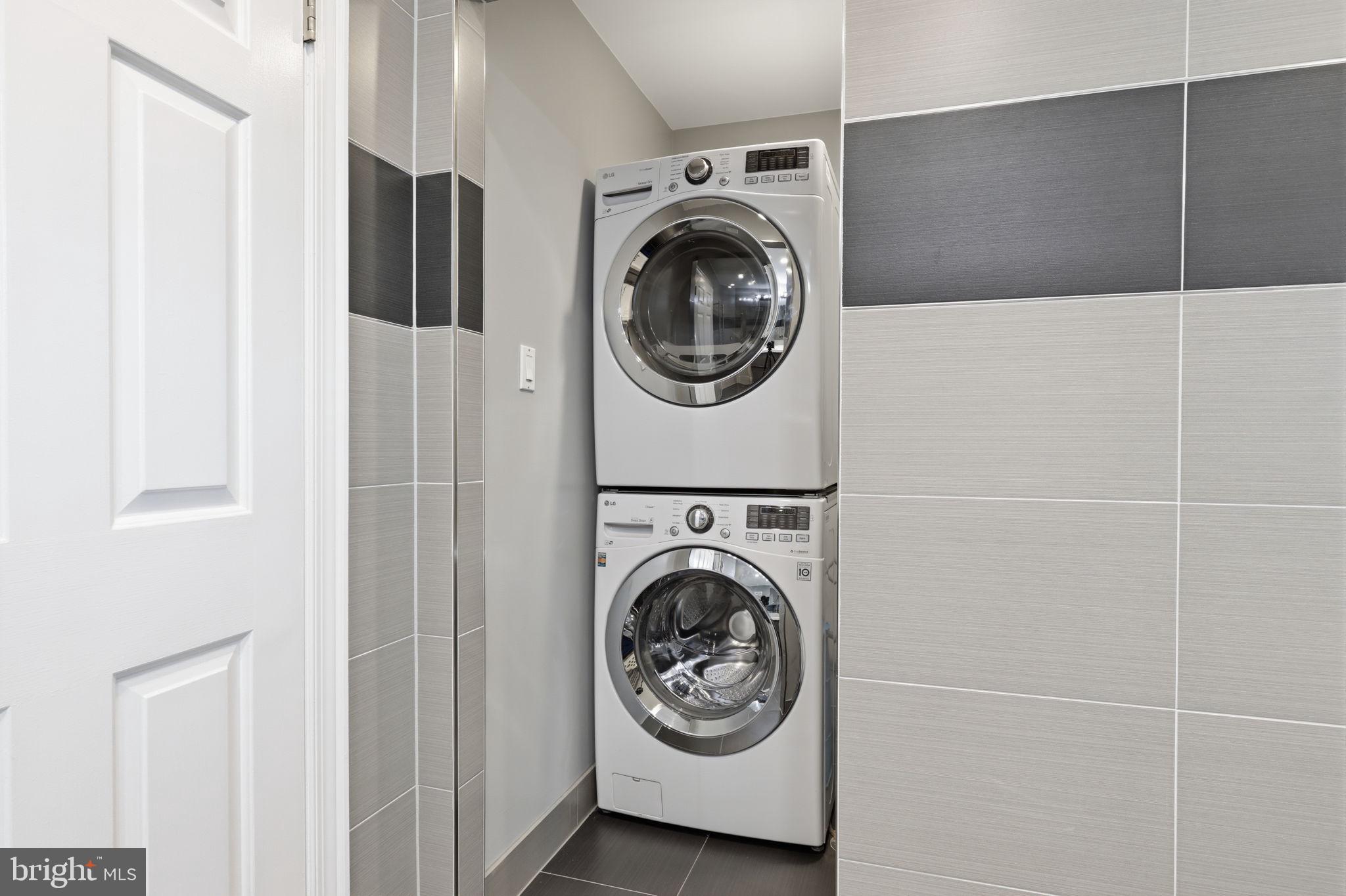 VILLAGE SHIRES - Residential