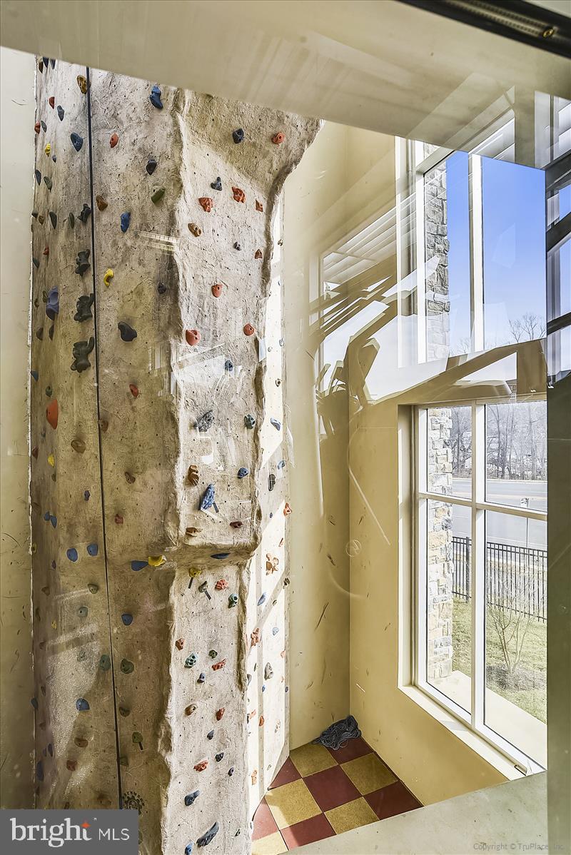 POTOMAC CLUB - Residential