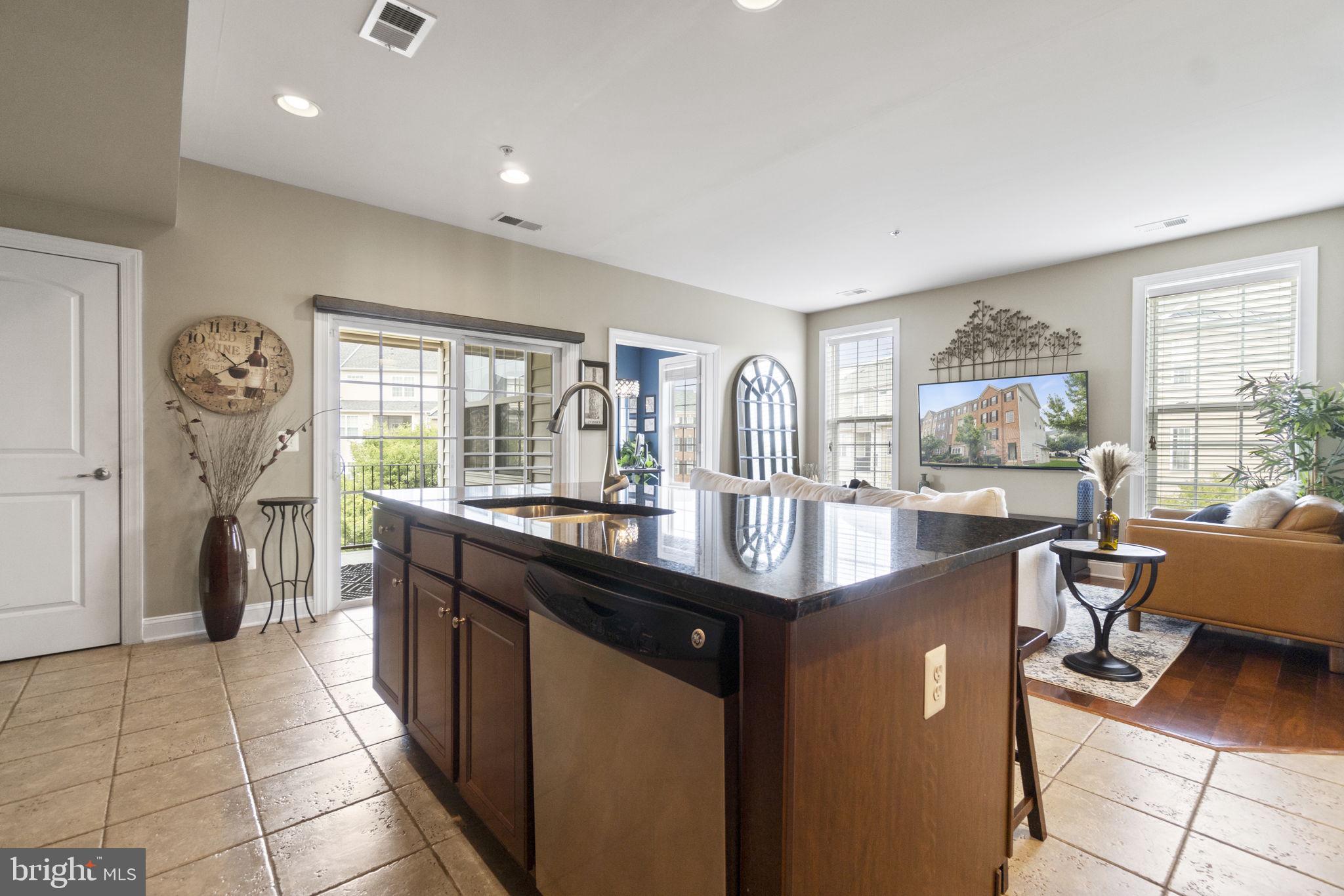 POTOMAC CLUB - Residential