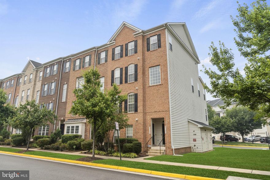 Welcome to Potomac Club, It's not just a home; it's a lifestyle! Immaculate 2-level condo with amenities galore! 3 bedrooms and 2 1/2 baths. Tons of natural light and beautiful views from the many windows. Huge gourmet kitchen & private patio. Amazing home office!  Attached garage & driveway and tons of open parking both in front of the home. Gated community with guards. Clubhouse with indoor & outdoor pool, spa, sauna, staffed gym w/classes, rock-climbing wall, business center, basketball court, 2 playgrounds & great community events. Stonebridge shopping center is just across the street with many restaurants, upscale shops, a movie theater, Starbucks, Apple store, an ice skating rink, Wegmans & so much more. 1/2 mi. to Hwy 95/HOV & commuter lot. 2mi to VRE. Easy commute to DC/Ft. Belvoir/Quantico/Pentegon. See 3D tour for a walkthrough 24/7!