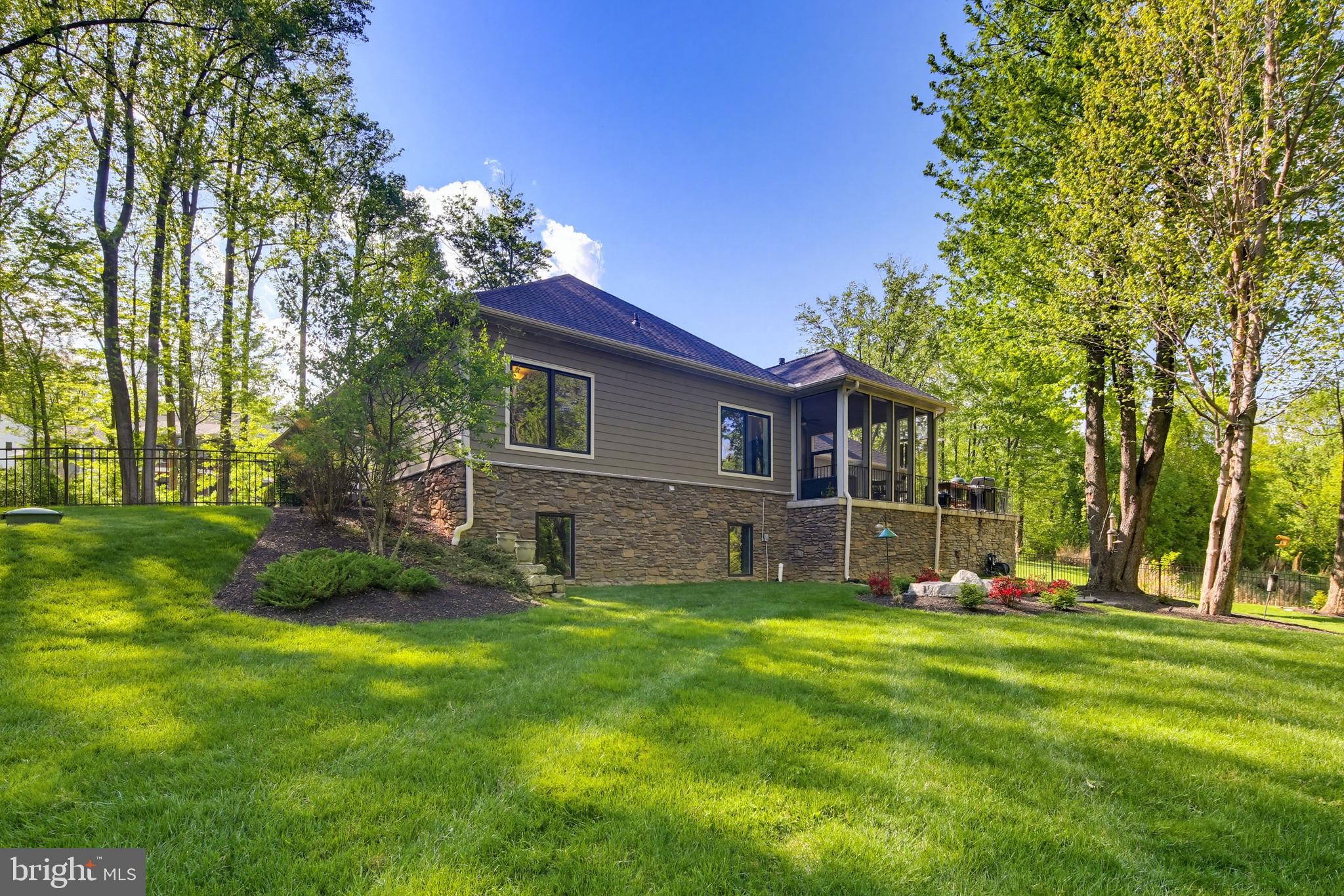 ARROWOOD - Residential